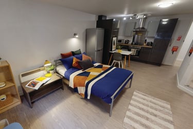 iQ Marsden House Student Halls, 1-3 Burley Road, City Centre, Leeds, LS3 1JZ - Image 1